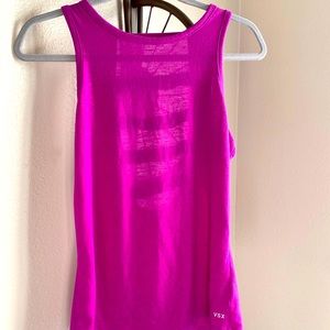 VICTORIAS SPORT 💜💖 TANK TOP